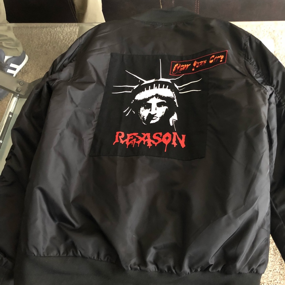 Reason jacket - Picture 2 of 2